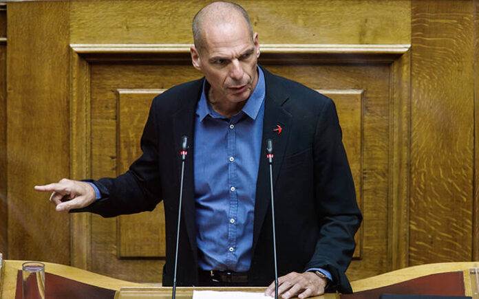 Επίθεση Βαρουφάκη στην κυβέρνηση: Χρησιμοποιεί την πανδημία ως πρόσχημα για να άρει δημοκρατικά δικαιώματα