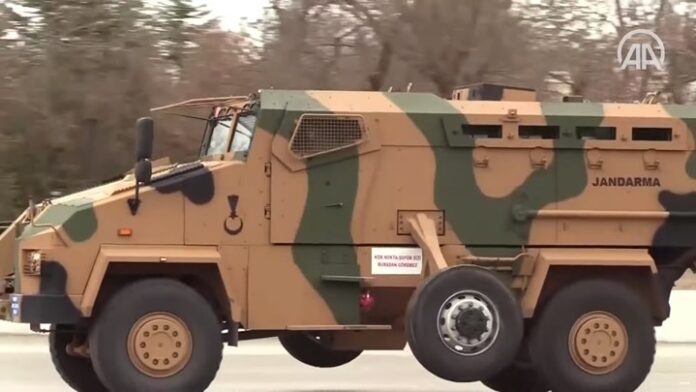 Βοηθητικές ρόδες στο… γόητρο της τουρκικής βιομηχανίας – (ΦΩΤΟ – VIDEO)