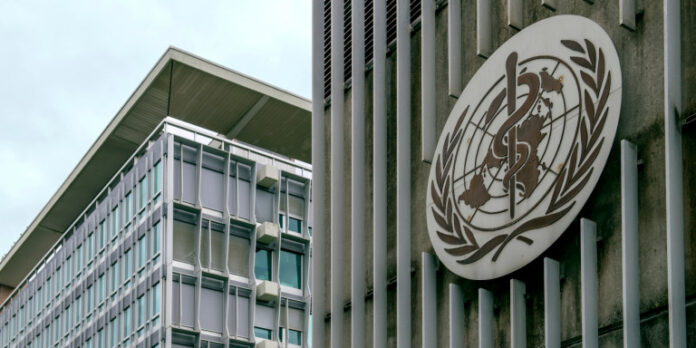Ο ΠΟΥ συγκαλεί έκτακτη συνεδρίαση για τη νέα μετάλλαξη του ιού
