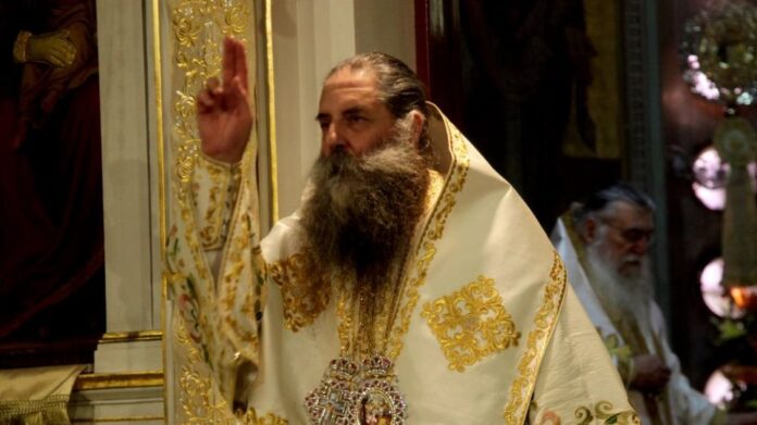 Μητροπολίτης Πειραιώς Σεραφείμ: Ο κορωνοϊός δεν μεταδίδεται μέσω της Θείας Κοινωνίας