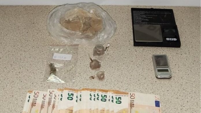 Θεσσαλονίκη: Μετά τον διακινητή ηρωίνης έπιασαν και το «βαποράκι» του