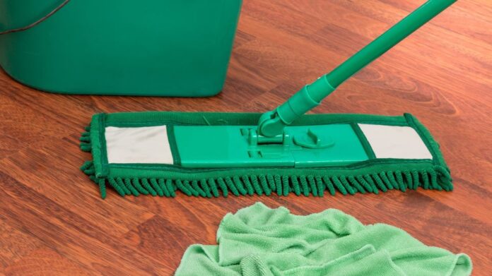 Γεωργιανή παρουσιάζεται ως οικιακή βοηθός και… ξαφρίζει κοσμήματα αξίας χιλιάδων ευρώ