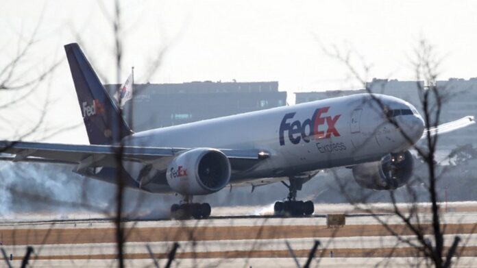 Εμβόλια για τον κορωνοϊό: Αύριο στην Ελλάδα οι πρώτες δόσεις – Ποιοι εμβολιάζονται πρώτοι