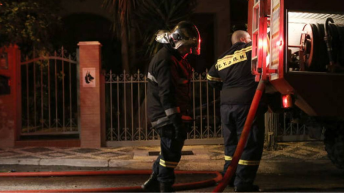 Φωτιά με μια νεκρή γυναίκα σε διαμέρισμα στα Καμίνια