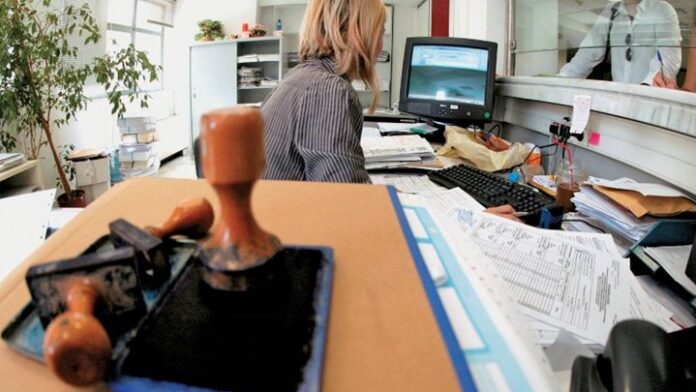 Απλήρωτοι φόροι: Εκτινάχθηκαν στα 863.000.000 ευρώ τον Ιανουάριο!