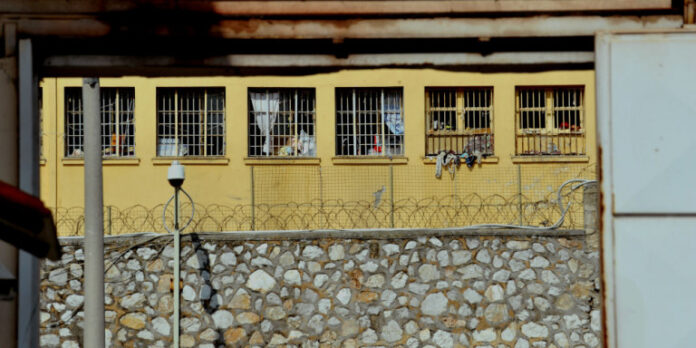 Κορωνο-πάρτι στις Φυλακές Νιγρίτας -Γλεντούσαν στα κελιά και αναρτούσαν τα βίντεο στο TikTok