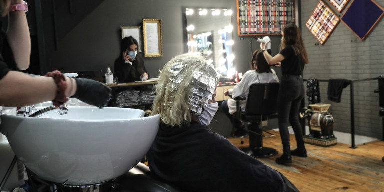 kommwtirio-gunaikes-24-12-2020