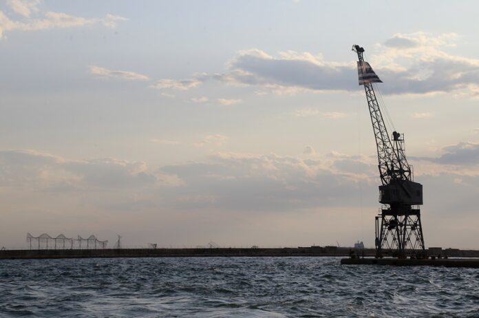 Τραυματίστηκε 55χρονος στο λιμάνι Θεσσαλονίκης – Έπεσε από την καμπίνα φορτηγού