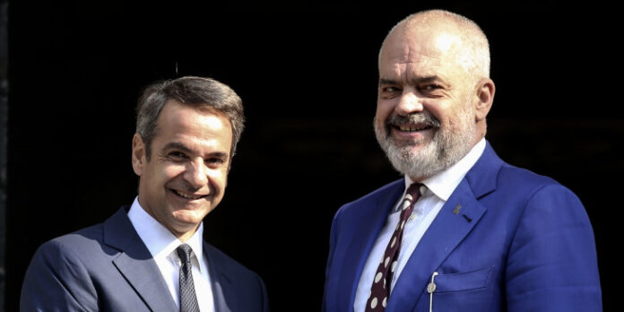 Πρωθυπουργός Αλβανίας: Δικαίωμα της Ελλάδας η επέκταση στα 12 ναυτικά μίλια