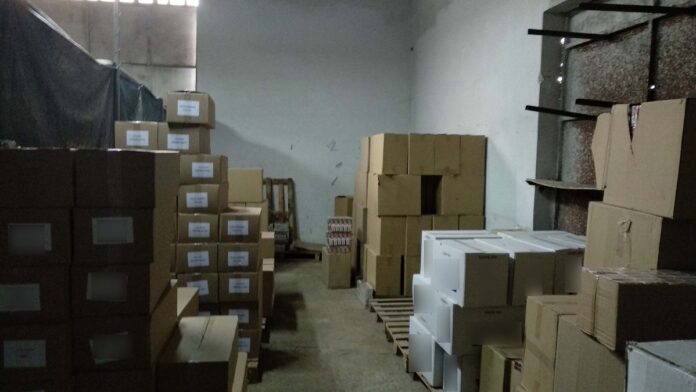 Θεσσαλονίκη: Κατασχέθηκαν περισσότερα από 150.000 πακέτα λαθραία τσιγάρα