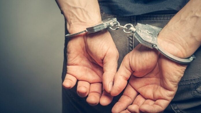Χειροπέδες σε 47χρονο – Κυκλοφορούσε με δεκάδες ναρκωτικά χάπια