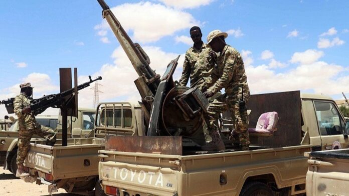 Γαλλία: Έκκληση στον στρατάρχη Χάφταρ «να αποφύγει κάθε επανάληψη εχθροπραξιών»