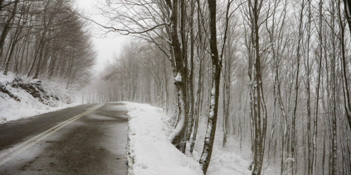 Ξεκίνησε η κακοκαιρία -Χιονίζει στα Τρίκαλα
