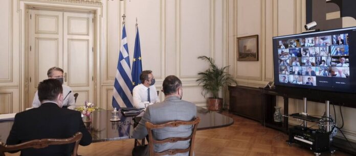 «Παγιδευμένος» με τους υπουργούς του ο Κ. Μητσοτάκης