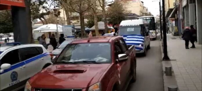 Καρδίτσα: Διαμαρτυρία με αυτοκινητοπομπή από εμπόρους και βιοτέχνες της περιοχής (VIDEO)
