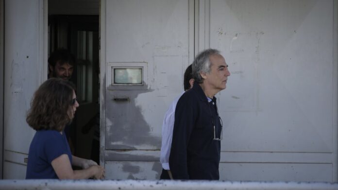 Δεκαπέντε στελέχη του ΣΥΡΙΖΑ υπογράφουν κείμενο υπέρ του Κουφοντίνα