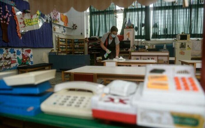 Εισήγηση λοιμωξιολόγων για τα σχολεία: Άνοιγμα δημοτικών και νηπιαγωγείων στις 11 Ιανουαρίου