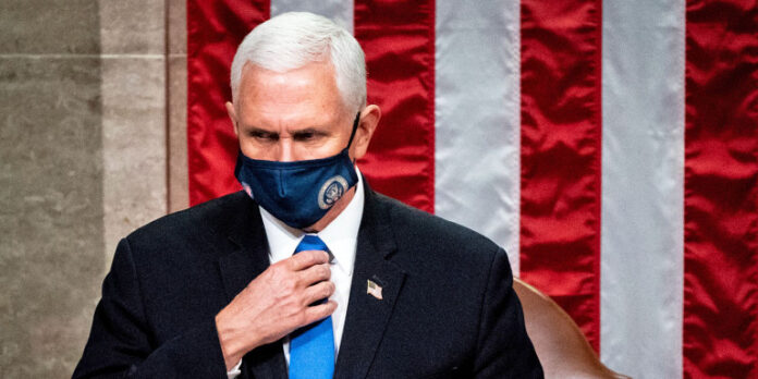 «Μετά από όλα όσα έχω κάνει για εκείνον…» -Εξαλλος ο Πενς με τον Τραμπ, τι έλεγε τη νύχτα της εισβολής