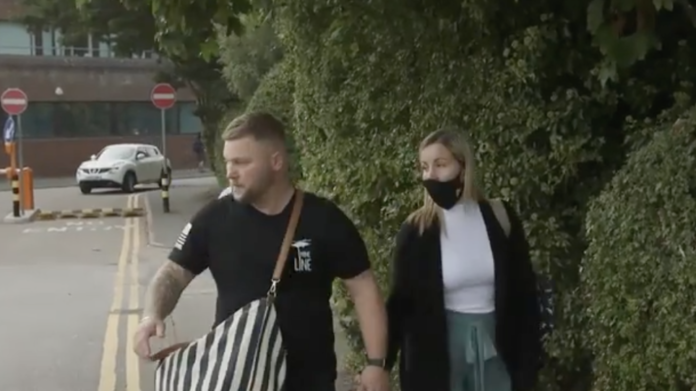 Βρετανία: 35χρονη δασκάλα κατηγορείται ότι έκανε σεξ στο αυτοκίνητό της με 15χρονο μαθητή