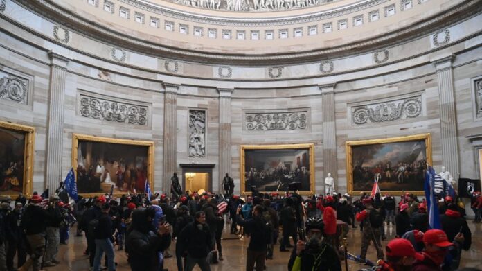 Χάος στις ΗΠΑ: Εκρηκτικός μηχανισμός στα κεντρικά γραφεία του Ρεπουμπλικανού κόμματος