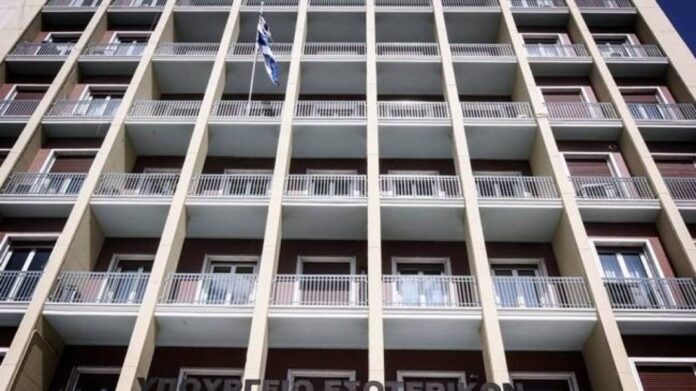 Αντιδρούν οι κοινότητες στις αλλαγές του υπουργείου Εσωτερικών για την Τοπική Αυτοδιοίκηση