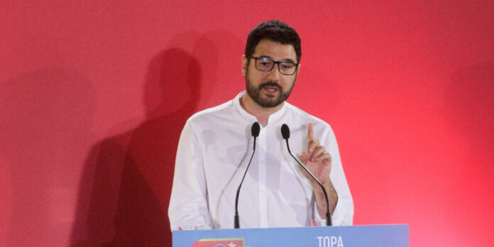 Ηλιόπουλος: Ευθύνη Μητσοτάκη για το αδιέξοδο με τα εμβόλια