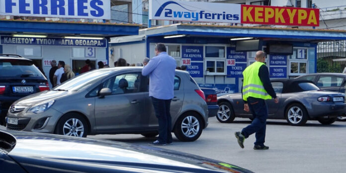 Πρόσκρουση πλοίου στο λιμάνι της Ηγουμενίτσας -Δημιουργήθηκε ρήγμα, δεν σημειώθηκε τραυματισμός