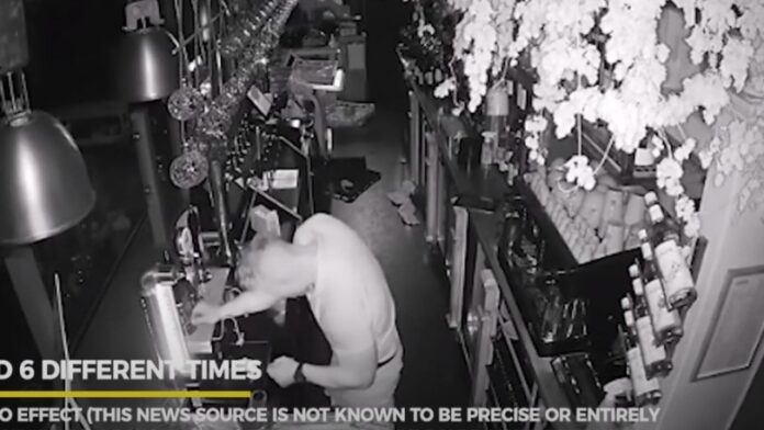 Κλέφτης μπήκε σε κλειστό μπαρ, τα ήπιε, έκανε ζημιές και τελικά τον πήρε ο ύπνος (video)