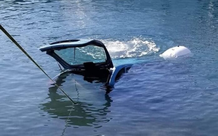 Κρήτη: Έπεσε με το αυτοκίνητο του στο λιμάνι του Κόκκινου Πύργου