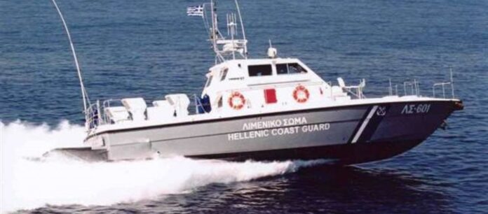 Συνελήφθη Ρώσος κυβερνήτης ιστιοφόρου στην Τήνο – Το σκάφος είχε κλαπεί από το Τσεσμέ της Τουρκίας