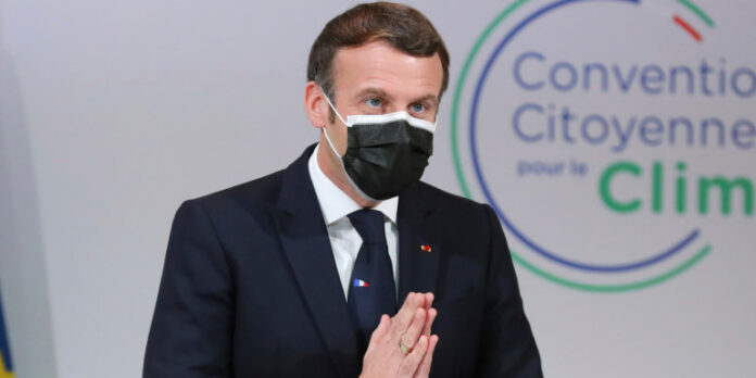 Μακρόν στους Γάλλους: «Εχουμε γίνει ένα έθνος 66 εκατομμυρίων κατηγόρων -Μην το παρακάνετε με την κριτική»