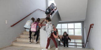 ΚΙΝΑΛ για πρόστιμα σε μαθητές: Αλγεινή εντύπωση η θεώρηση της Ζέτας Μακρή