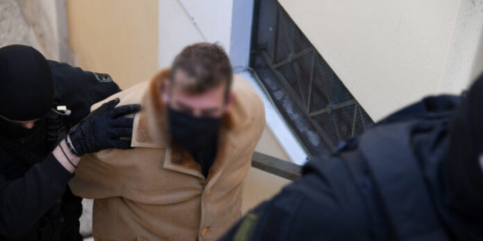 «Απειλούσε τη ζωή μου αν μιλούσα»: Συγκλονίζει η κατάθεση της 11χρονης αθλήτριας -Προκλητικός ο προπονητής