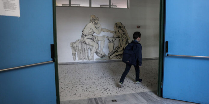 Πέτσας: Στις 11 Ιανουαρίου ανοίγουν όλα τα σχολεία