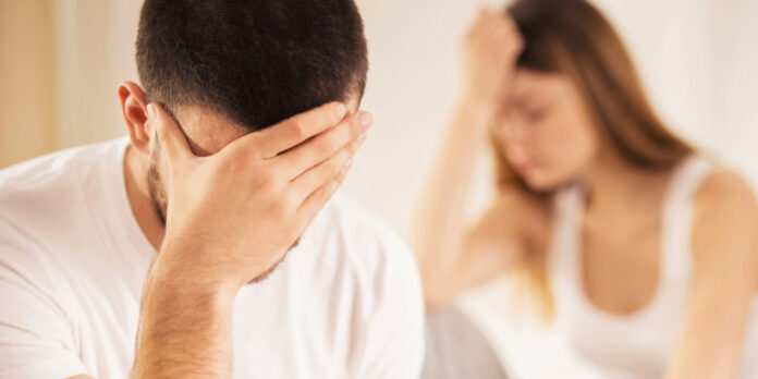 Ασκητής: Μειώθηκε το σεξ κατά 40% στη δεύτερη καραντίνα -Πενταπλασιάστηκε η χρήση ηρεμιστικών