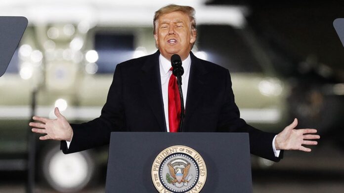 Πρόταση μομφής κατά Τραμπ από τους Δημοκρατικούς – Τι σχεδιάζει να κάνει ο Πενς