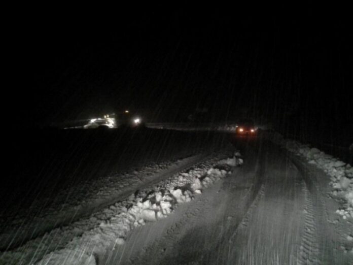 Σε εξέλιξη επιχείρηση απεγκλωβισμού δύο ατόμων στην ορεινή Αν. Θεσσαλονίκη