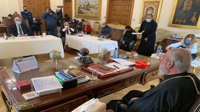 Αρχιεπίσκοπος Κύπρου: «Είπα στον Αναστασιάδη να σταματήσουμε να κλέβουμε – Βάζω και τον εαυτό μου μέσα»!