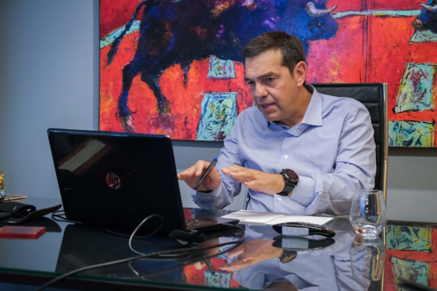 1d272b1a8a9d9c4e11ecc692615f0c87_XL