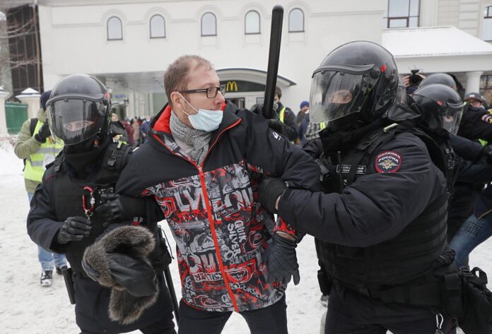 Το Συμβούλιο της Ευρώπης ζητεί εξηγήσεις για τη δράση της αστυνομίας στις διαδηλώσεις υποστηρικτών του Ναβάλνι