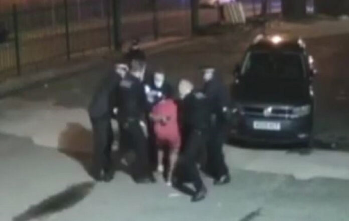 Χαμός σε γυμναστήριο – Τους έκαναν τσακωτούς οι αστυνομικοί