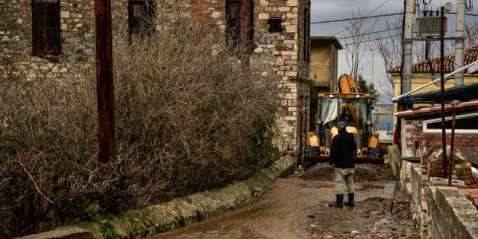 Σάμος: Με την συνδρομή του Στρατού Ξηράς η αποκατάσταση ζημιών από καιρικά φαινόμενα