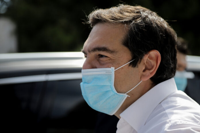 Τη μονιμοποίηση των συμβασιούχων του ΟΑΕΔ στον τομέα της Υγείας ζητά ο Αλ. Τσίπρας