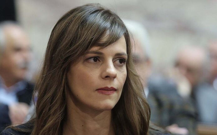 Αχτσιόγλου: Το ασφαλιστικό σχέδιο της ΝΔ μεταθέτει τον κίνδυνο των κεφαλαιαγορών στους εργαζόμενους και τους συνταξιούχους