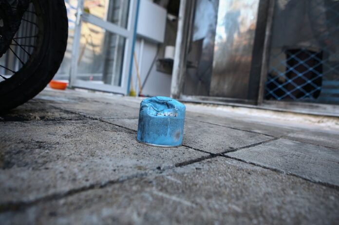 Θεσσαλονίκη: Εξουδετερώθηκε εμπρηστικός μηχανισμός που είχε τοποθετηθεί μπροστά σε τράπεζα