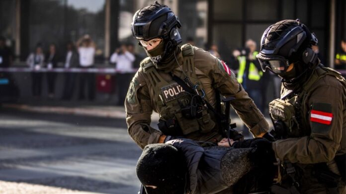 Europol: Συνελήφθησαν 10 χάκερς ως ύποπτοι για κλοπή $100 εκατ. σε κρυπτονομίσματα