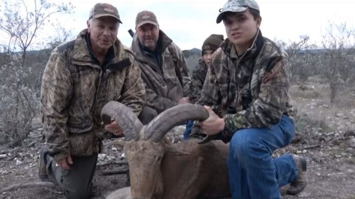 Τέξας: Πληρώνουν και σκοτώνουν άγρια ζώα για αναψυχή – (VIDEO)