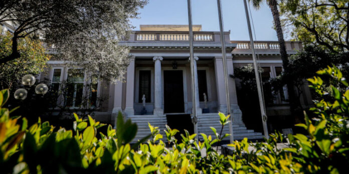 Απάντηση Μαξίμου σε Τσίπρα: Πρωτοφανής επίθεση χυδαιότητας -Ολες οι πολιτικές δυνάμεις να αρθούν στο ύψος των περιστάσεων