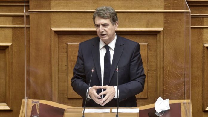 ΚΑΙ η Εθνική Οδός έκλεισε με απόφαση Μιχάλη Χρυσοχοιδη !