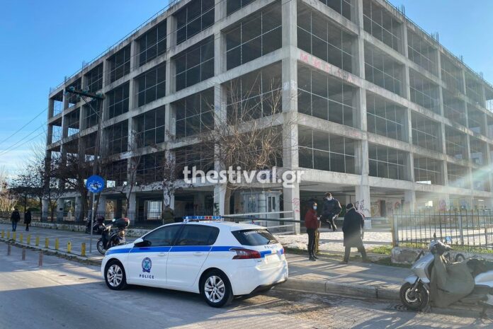 Θεσσαλονίκη: Εντοπίστηκε πτώμα σε κτήριο του ΑΠΘ (φωτο & video)